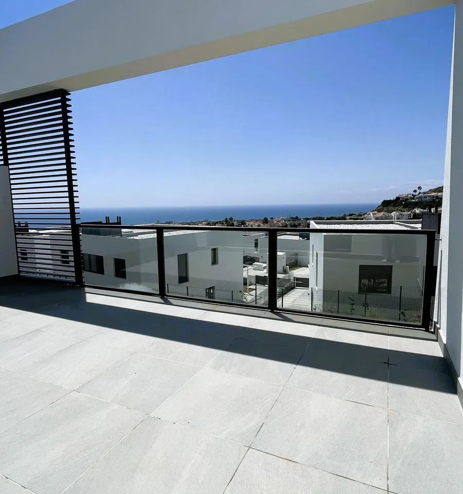 1f3b40a5-648a-4dac-972b-06c1f9aea175