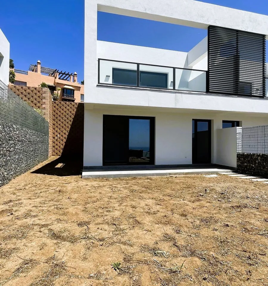 38a0879e-4440-4dad-acfd-69967b0c8022