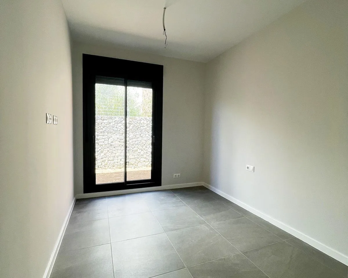 df63c753-130c-40b8-bd27-bdae5b1771c5