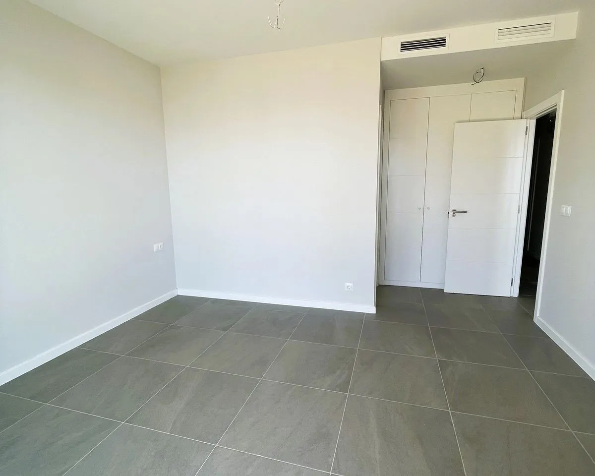 e9ba5a89-bd1a-4d36-8c07-57372b1affc8