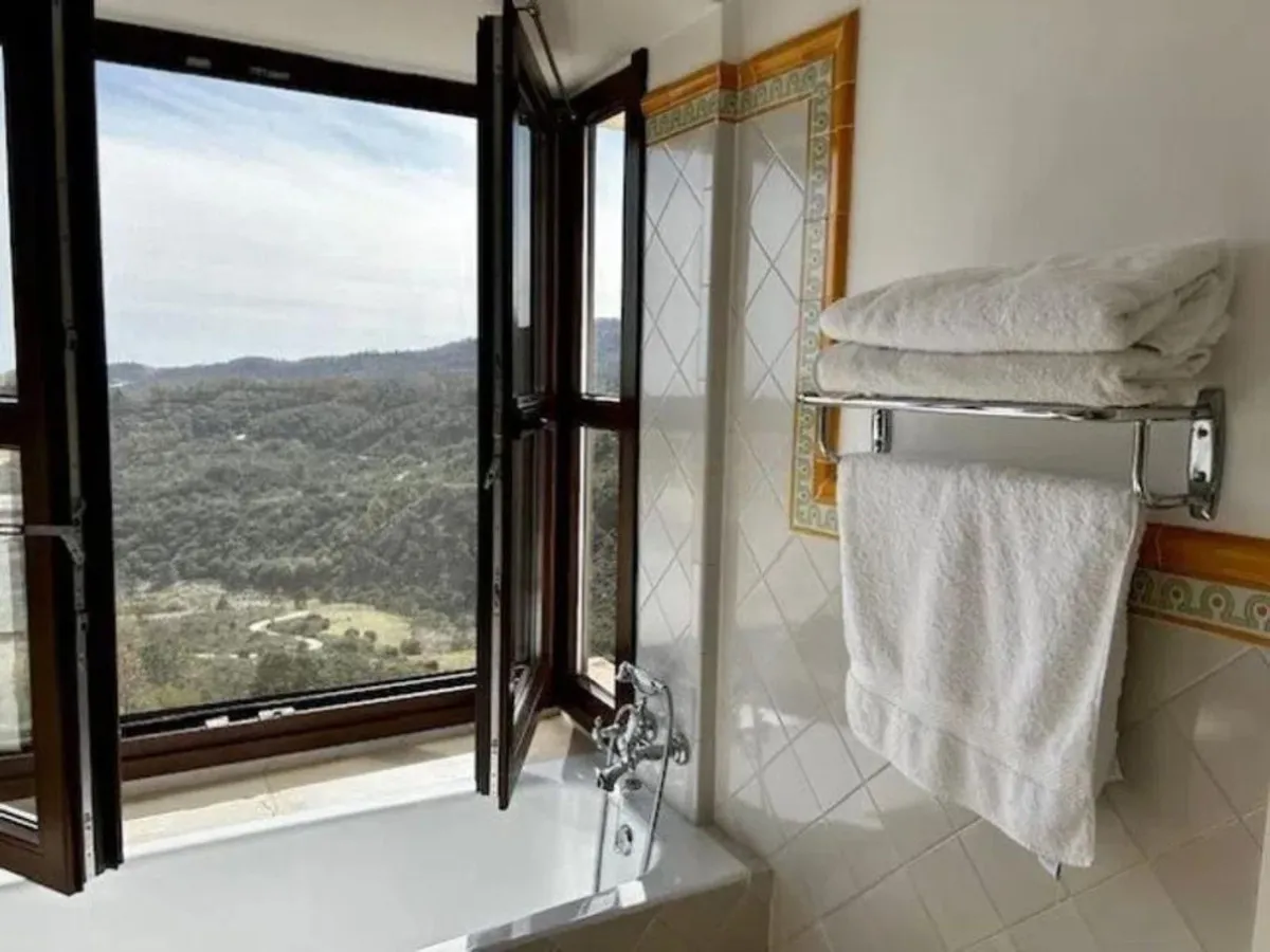 908cc7ac-d941-490e-ba20-c1e75b2afe99