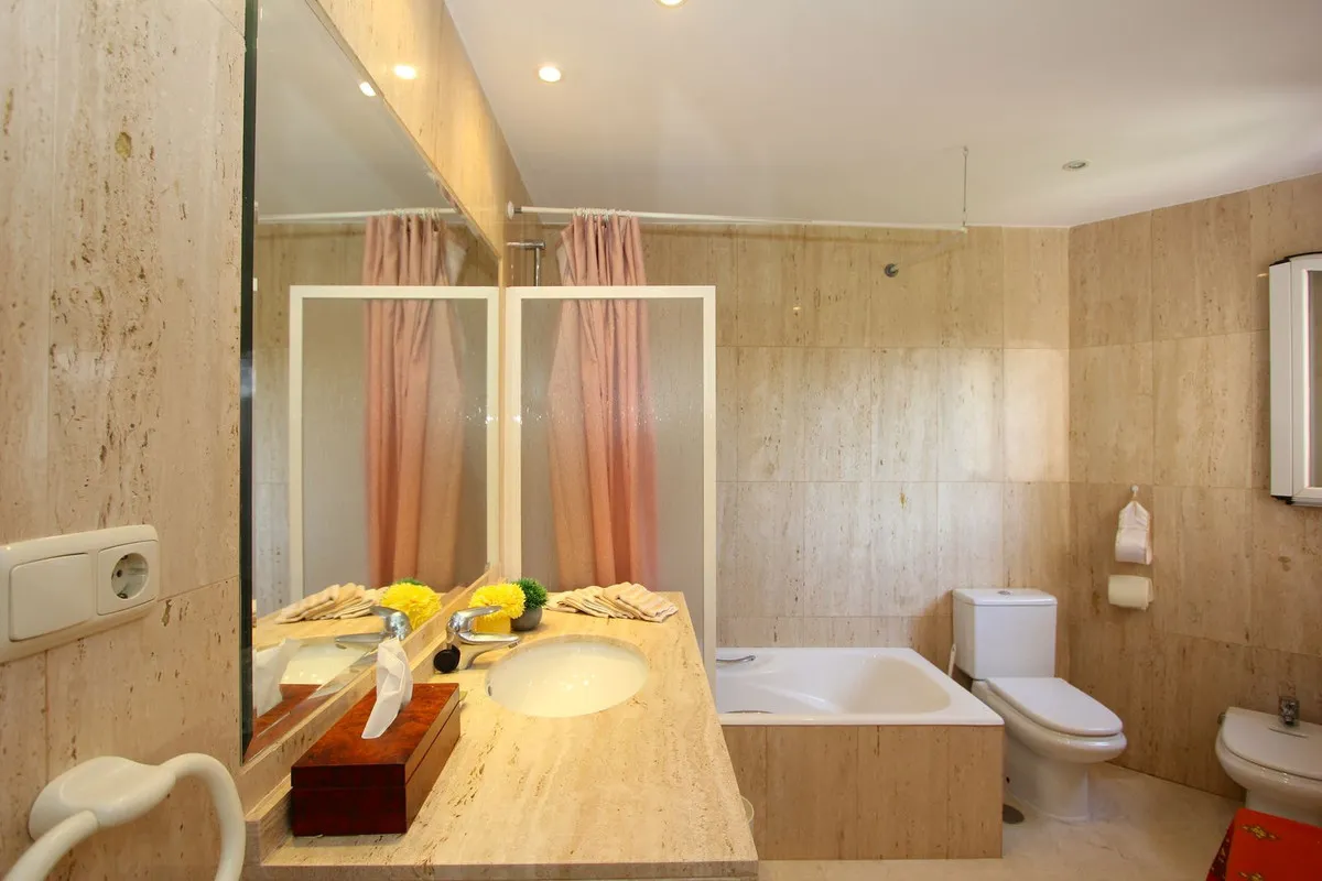 146b7ab4-f4c0-4b70-b388-f03a1c2c2d26