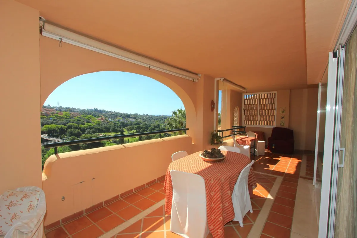 50c8afb4-162c-42ca-92ce-d8e22b4e16f4