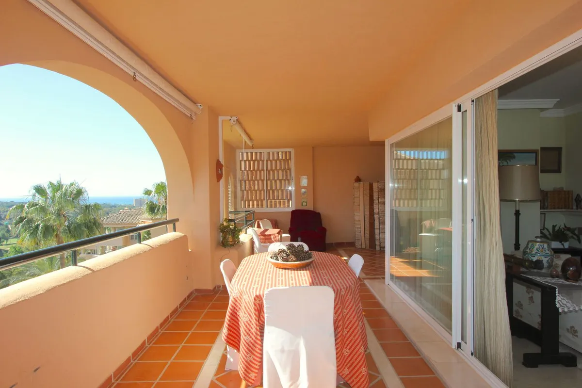 e9970535-1e33-4ac0-a9a7-f076ae8e3139