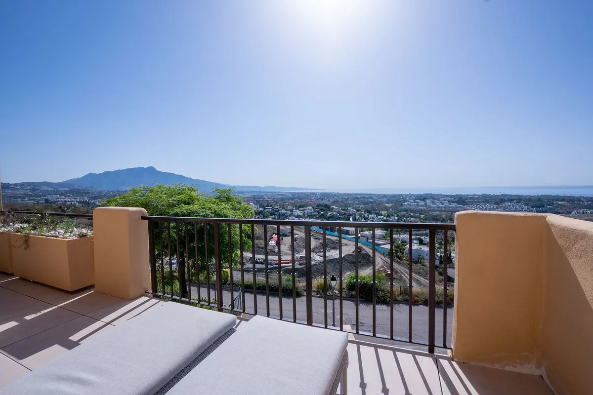 223bbb09-1a51-445a-9e5e-43946cf3e6f9