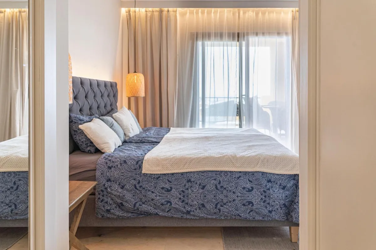 7c8094f9-dd09-4b91-9c1f-467ae95776e7