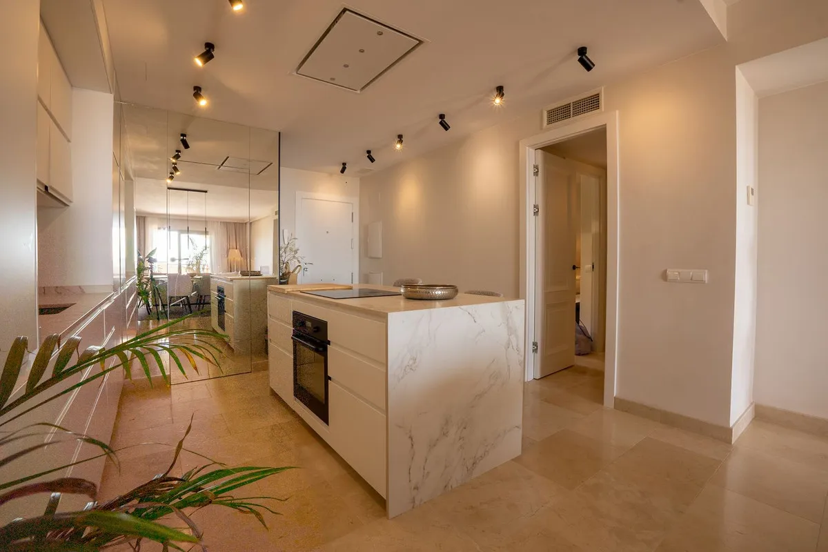 9c0b8ddb-c974-47f3-9fb2-3fa06544f7f7