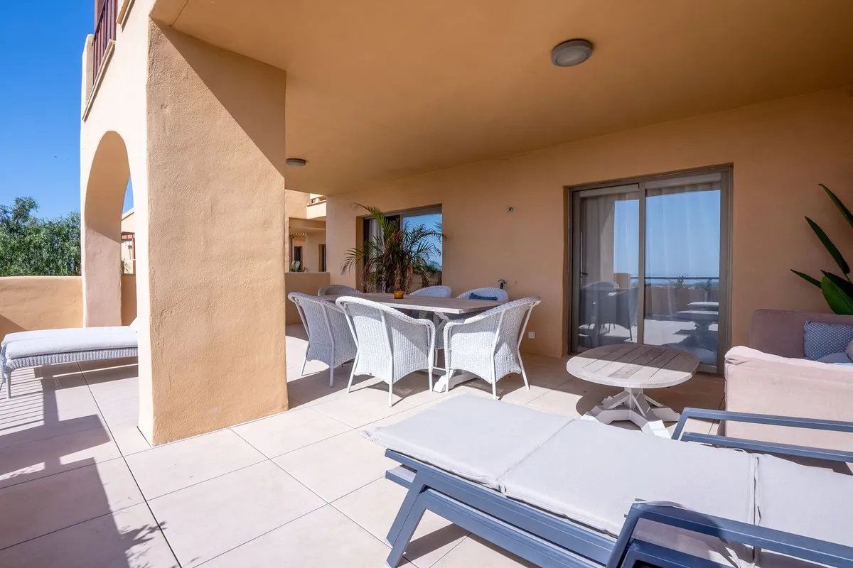 b9350ea3-86cf-4021-a7f2-ca79f6abad82