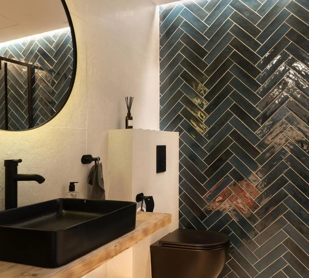 bc9523b5-e07c-48c2-9b14-66df9f774611