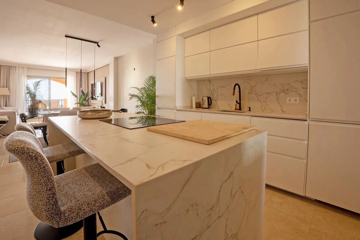 bcdfd303-43df-48ad-bd3a-bb67c899400c