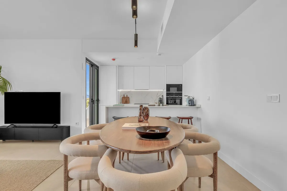 66e159e3-940e-4eef-a1b5-ef4db9de1cf3