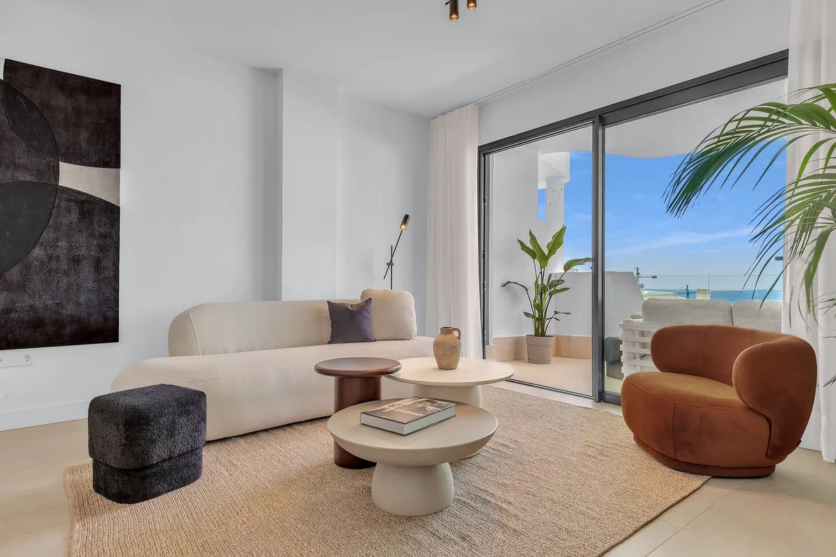 f6fdbea0-6219-4fe1-bc29-db7a37fa03e7