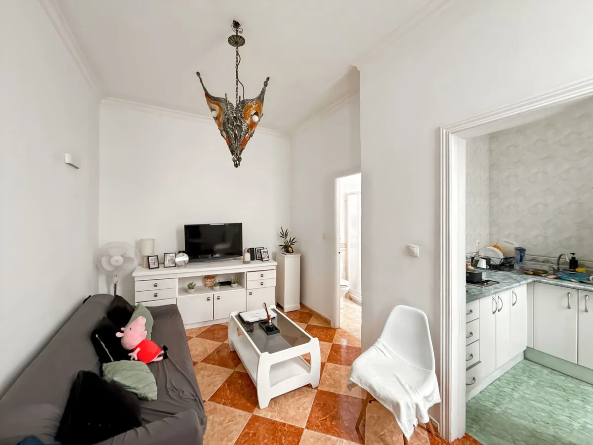 8c467f89-a21f-4e94-bbd1-58fef866f5bd