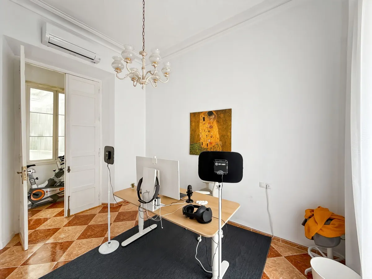 a7d953ea-5cd0-4f8d-baaa-75c6fcbb95d6