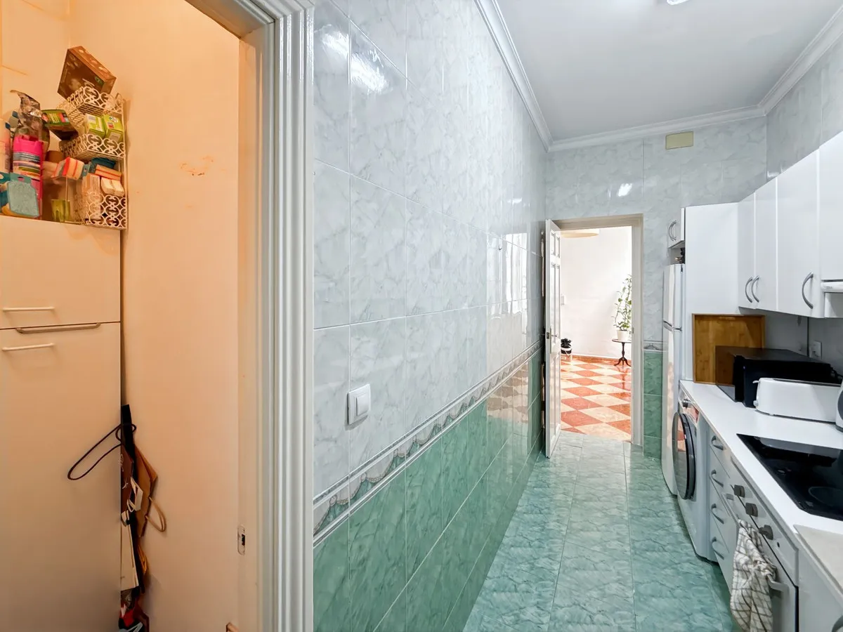 c123761f-e522-47fd-b7a4-35a578c59809