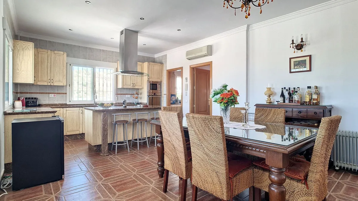 00925f4c-17be-4cee-a7f4-43c3672c2a46