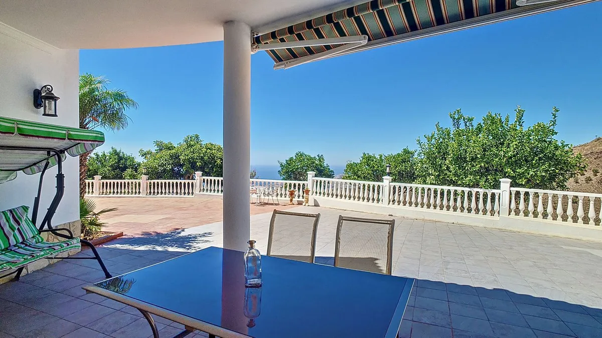 1baea28f-db30-4b79-8c78-4320ce24d38a