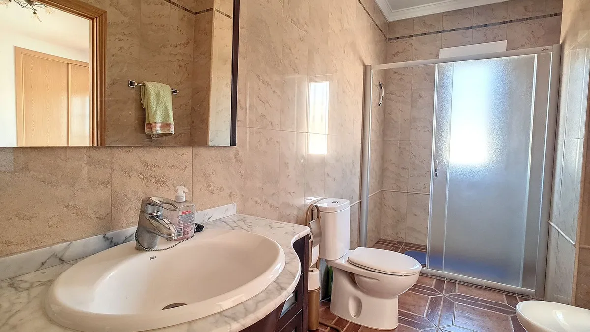 44a68905-027f-4f04-93b1-33e034707f3f