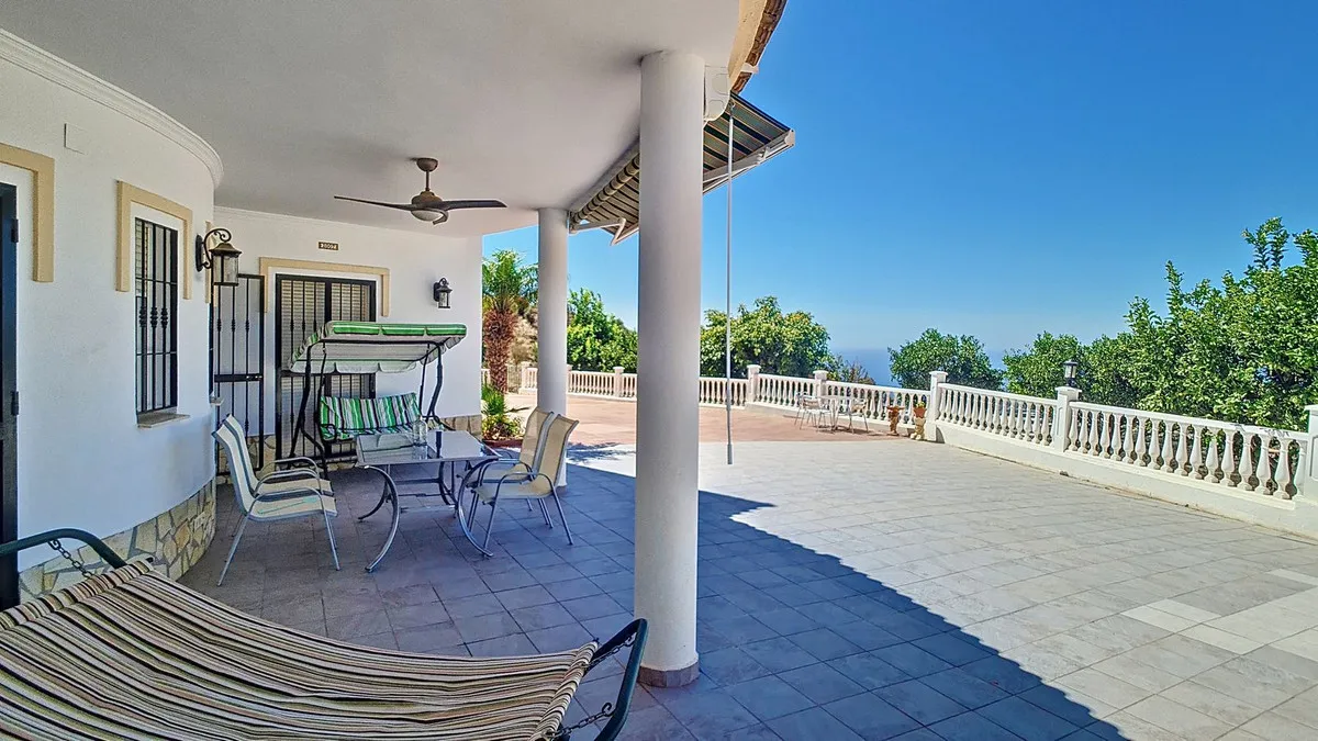 6ecaafb8-b849-4034-bb4f-2743a3717ea2