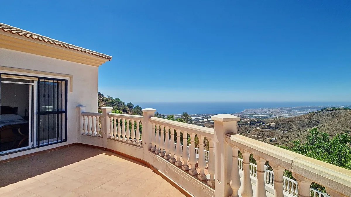 cb7dd2c4-0851-4e09-af0f-63d4e5e3f057