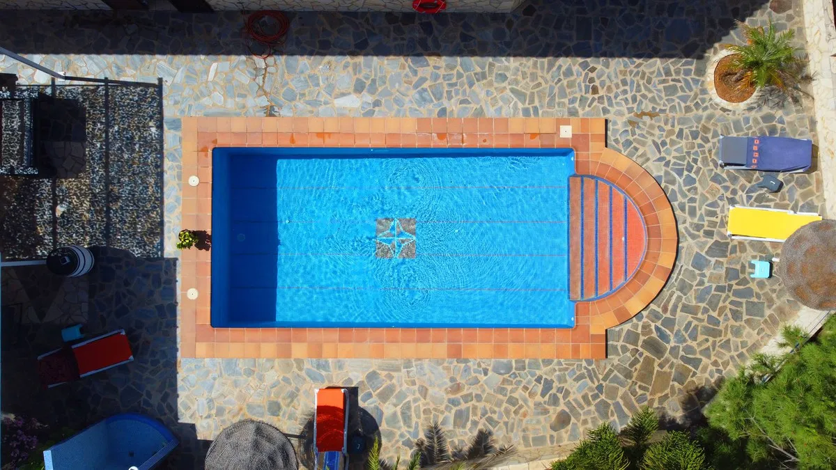 6a581250-ab33-4ce4-94e7-74418d5b8ebf