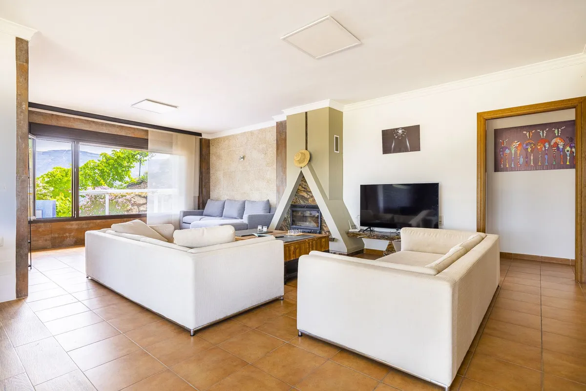 99f3cb4f-d94f-49ec-9d04-f6bdfb1bd9ff