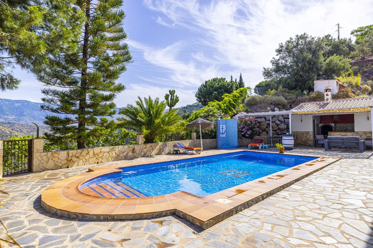 9fec95f6-3b36-43e7-b4be-09719626a610