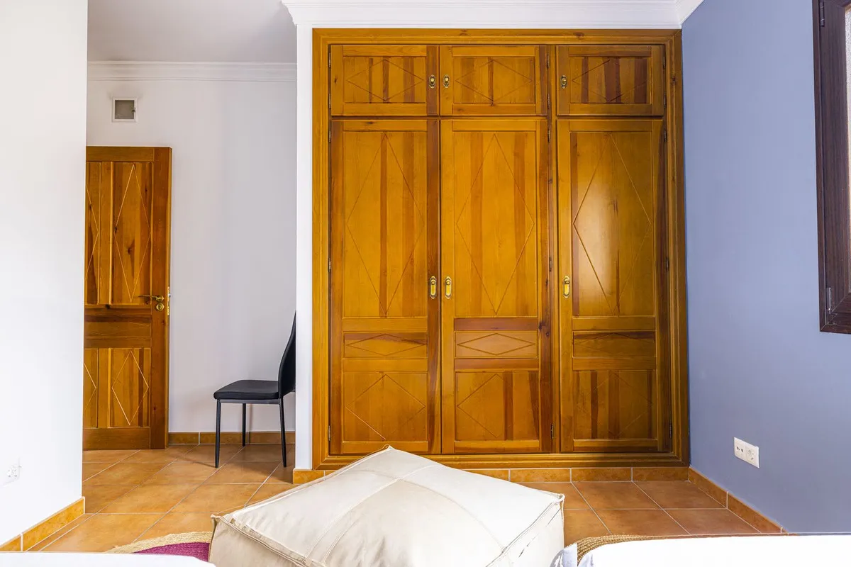 ad524cff-56e8-4543-ab84-79adb5ab5c43