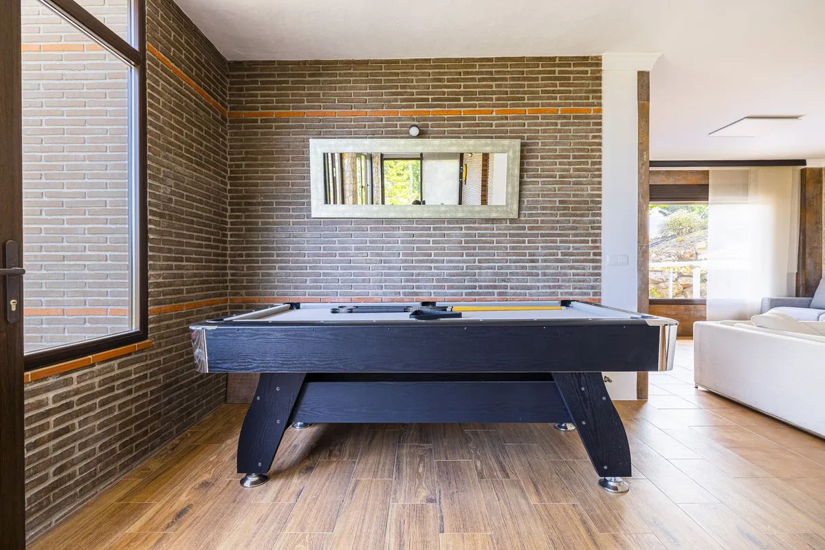 b6126028-0353-4476-a7b6-00079de702ce