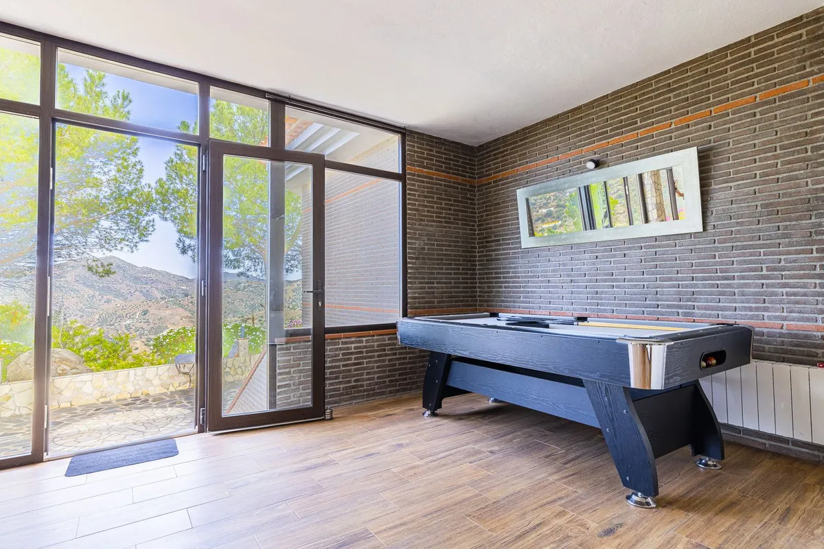 ce6955bc-6cbe-4539-a8d0-e58326feb030