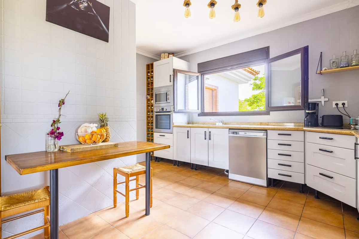 db9501df-f2a6-40aa-ad5c-eca28f73bfc6