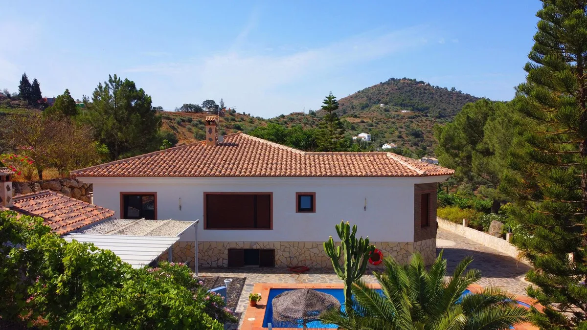 f170a477-9ebe-42d8-9ddc-0db499d3ee22