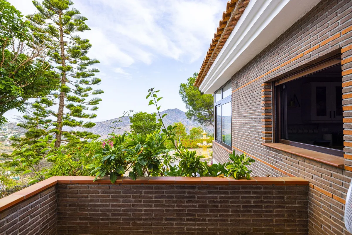 f3be129d-beef-49d6-b273-d8433dcaf91d