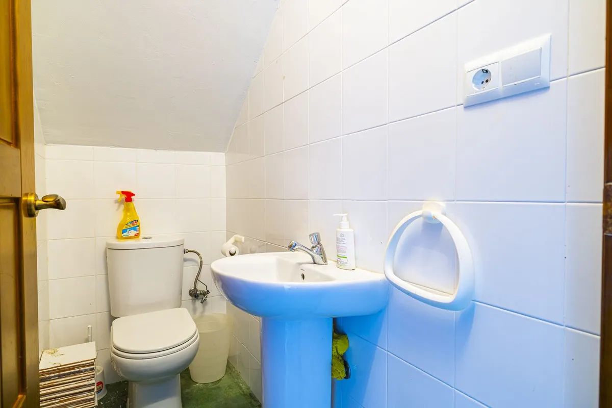 fd91aa32-be55-44e9-a6cf-fb2e05f6552e