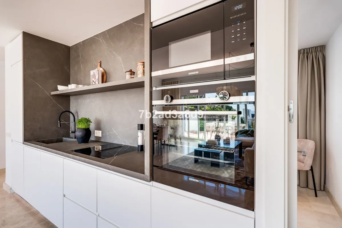 c3f5faf9-dbf8-400a-a6b8-6d6ba8f87d90