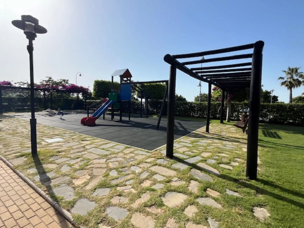 7a3f4171-6fe3-4122-a322-66ee133d8241