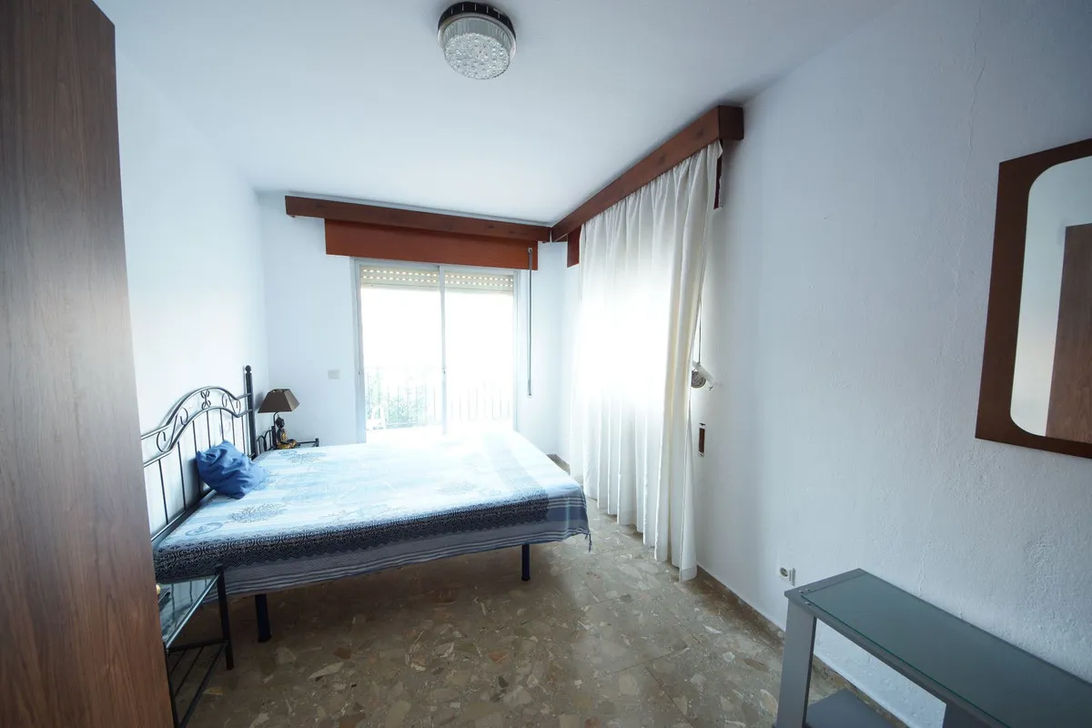 4bb65ab6-370d-45a6-a71b-425befcdd7d0