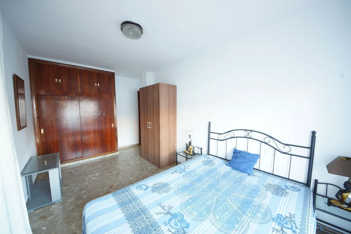 4cc9930e-ba23-4955-8542-6d22c827ec0b