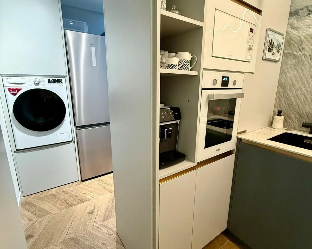 ea5a6ec0-77f0-4926-ab6f-326ef985ca3a