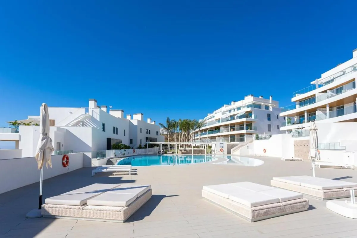 674c745b-fd41-45fb-8929-f7168d84795f