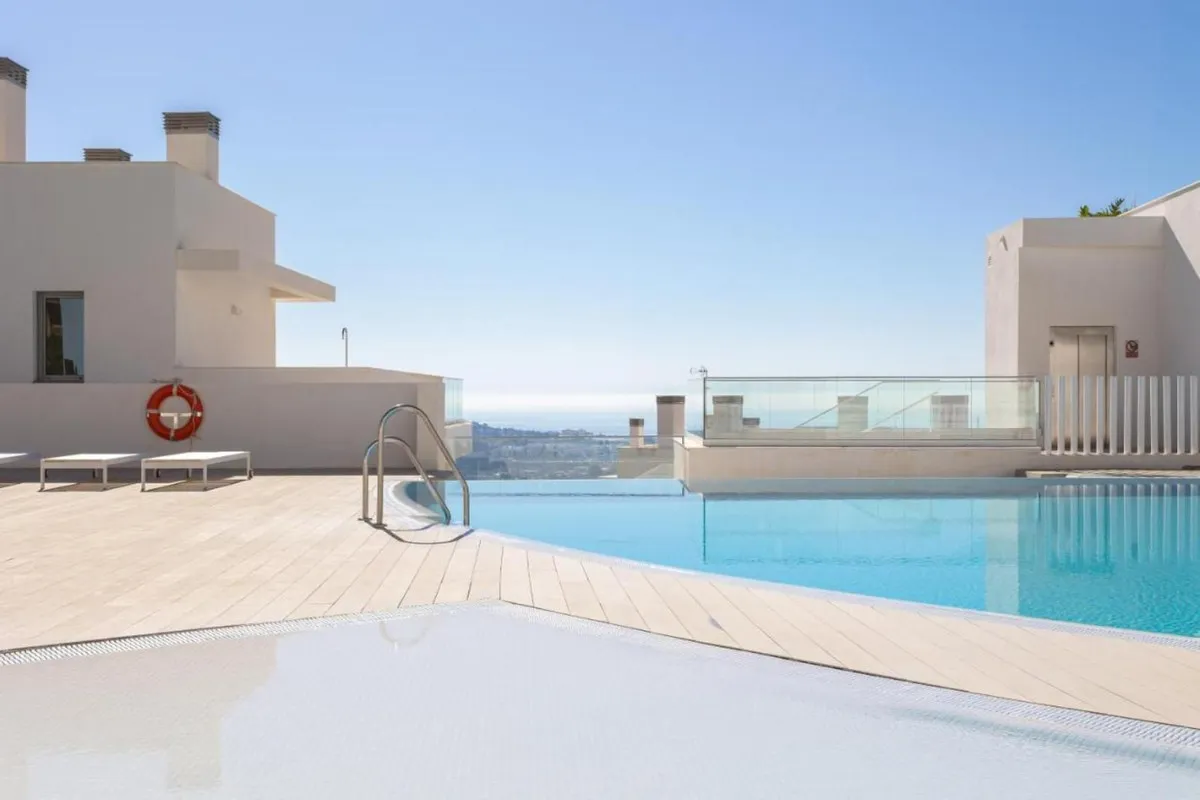 a93daad3-9422-4921-beca-2ec7551cd4c4