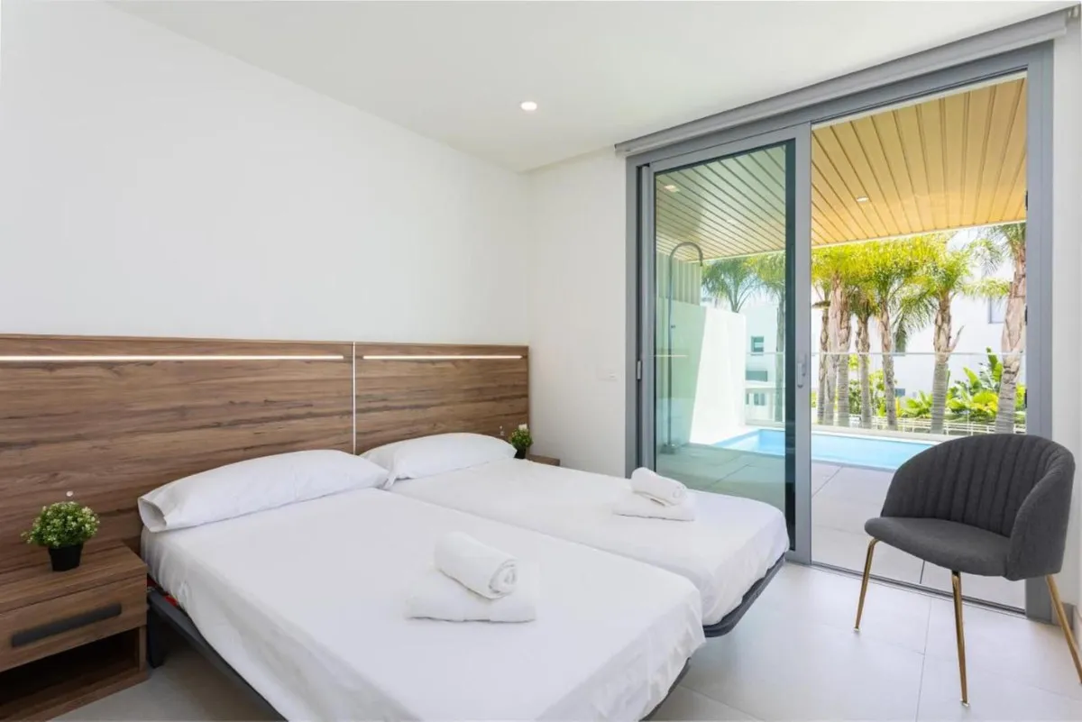 c146c798-0f19-40cd-acff-a0cb411f5aeb