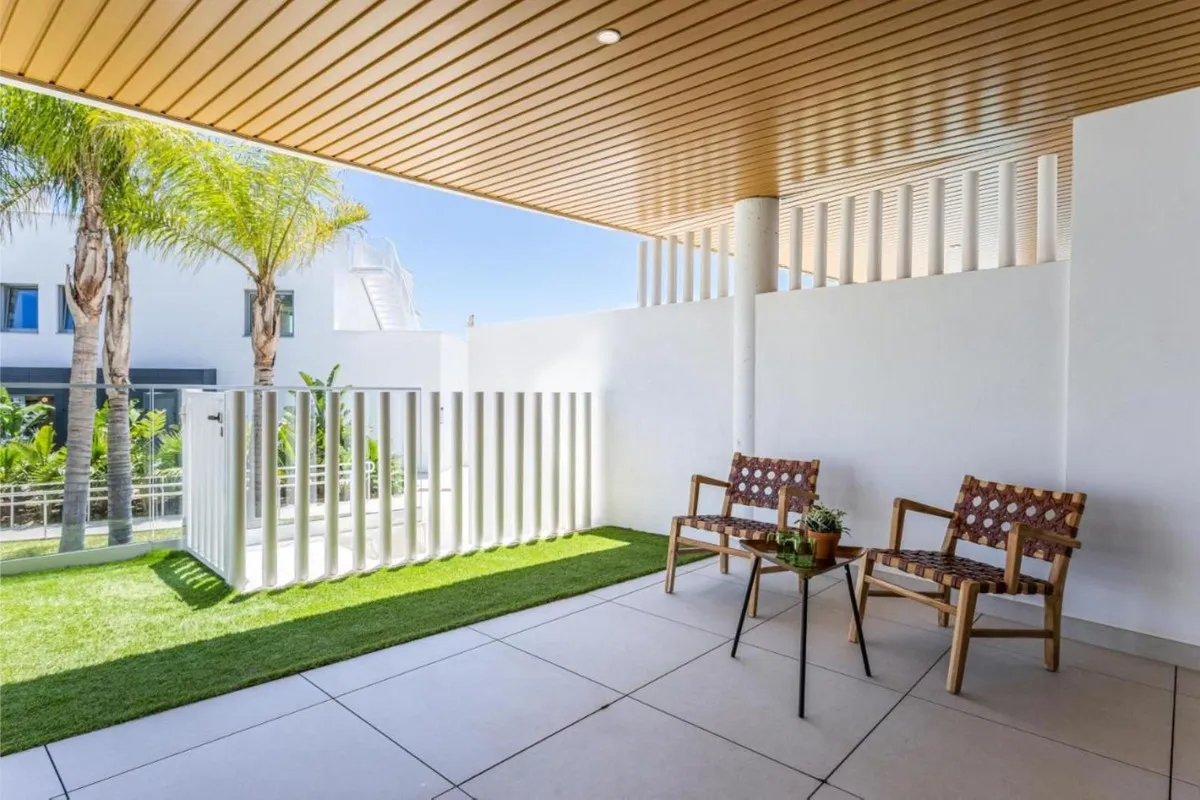 d5cbcb9b-9996-40cc-ab06-c37e21d8efe2