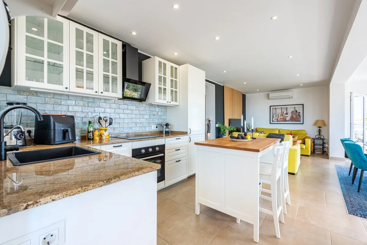 031f3e71-5119-4f42-9af0-b50bd55b70bb