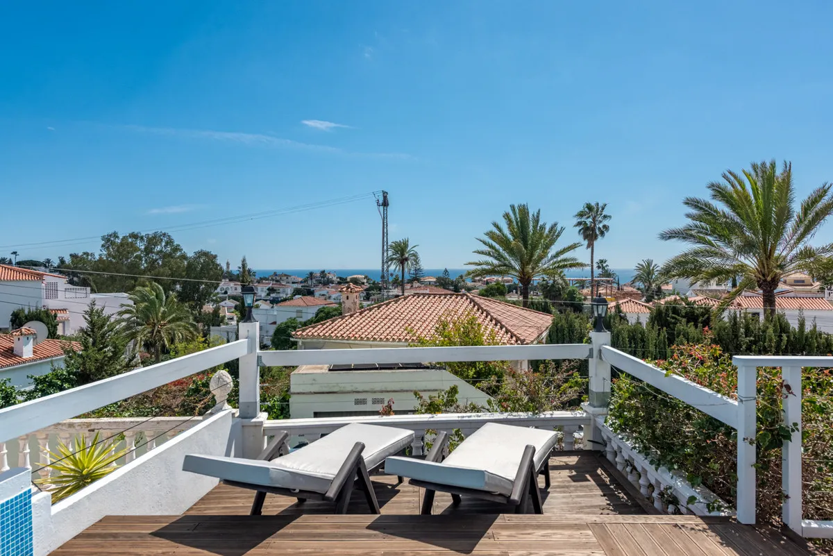 213c6693-0af9-4068-8fc5-5c381b212672