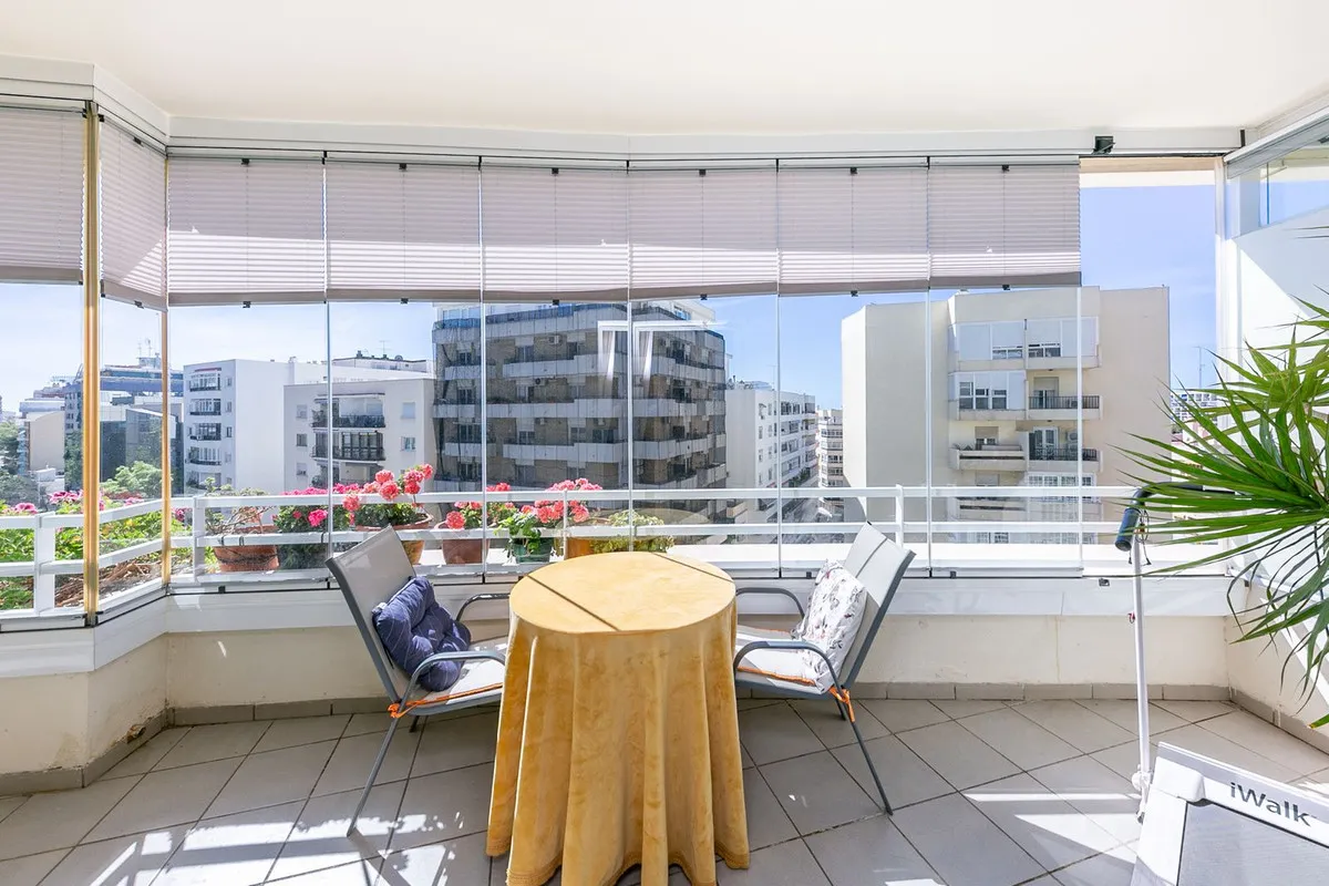 929c2fe9-b7b0-45db-94d9-4e7f12cee6a3