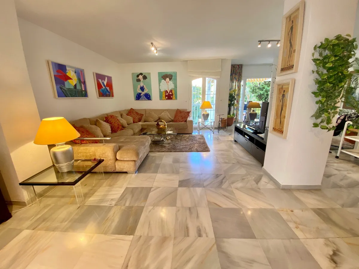 79e84ff5-8c0c-4d1c-93e4-20c77c07881f