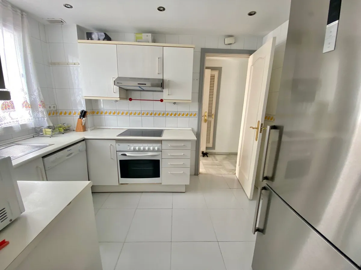 82d29ed9-82bb-4378-8a80-406573fd5279