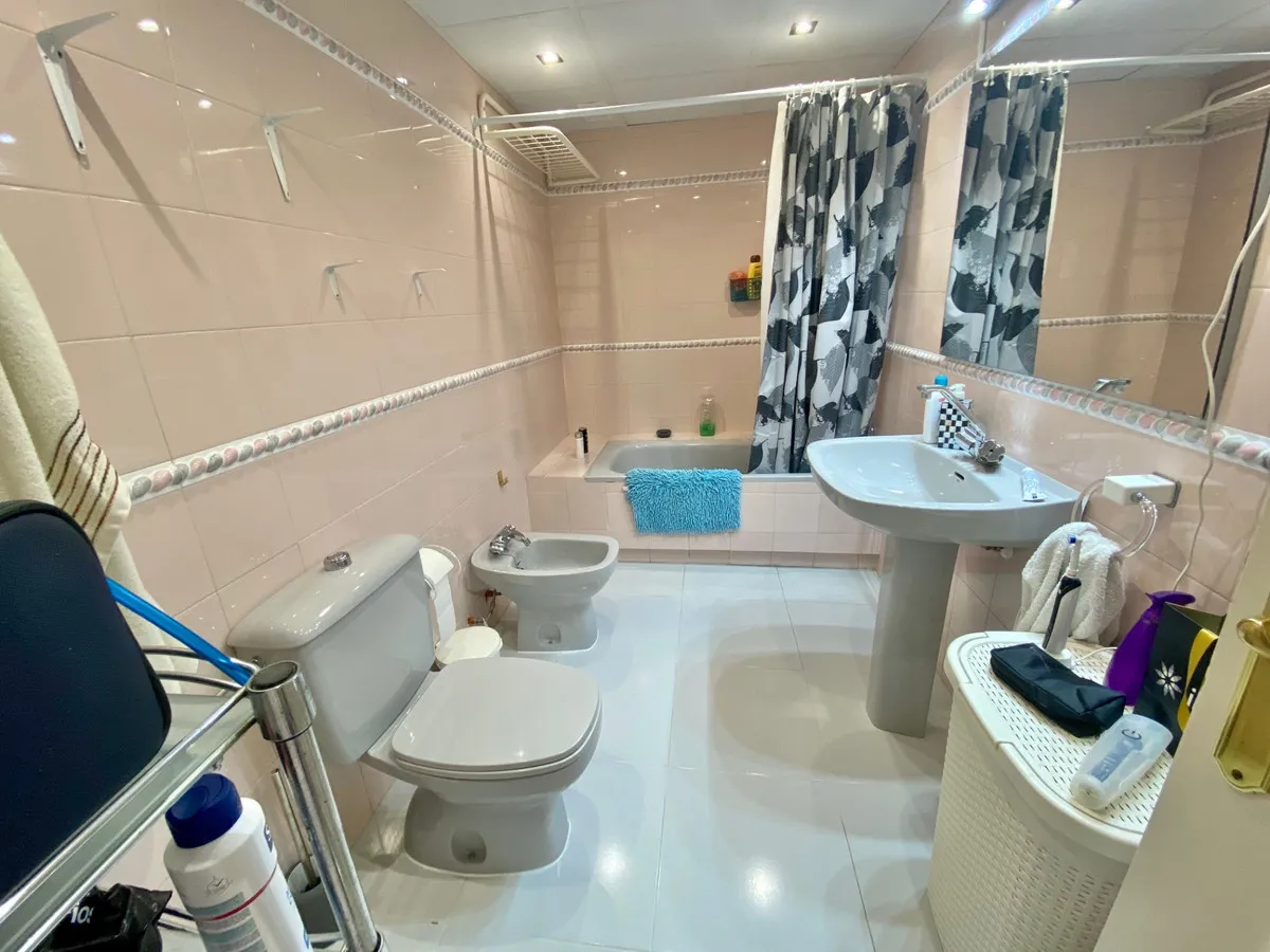 9c201c83-30a9-4ac2-adbd-b68463aea814