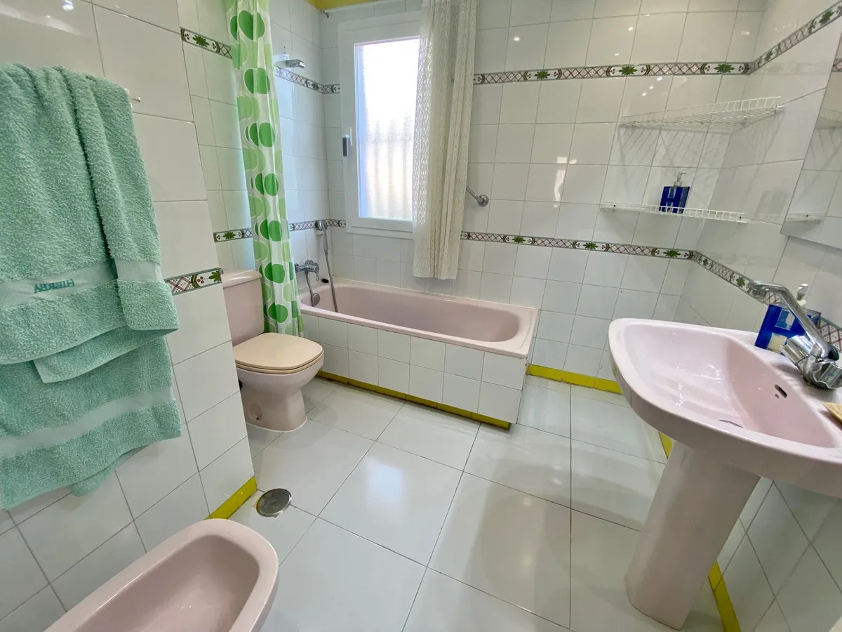 bb3a4c53-9dc7-416a-8eb3-7725000c0d27